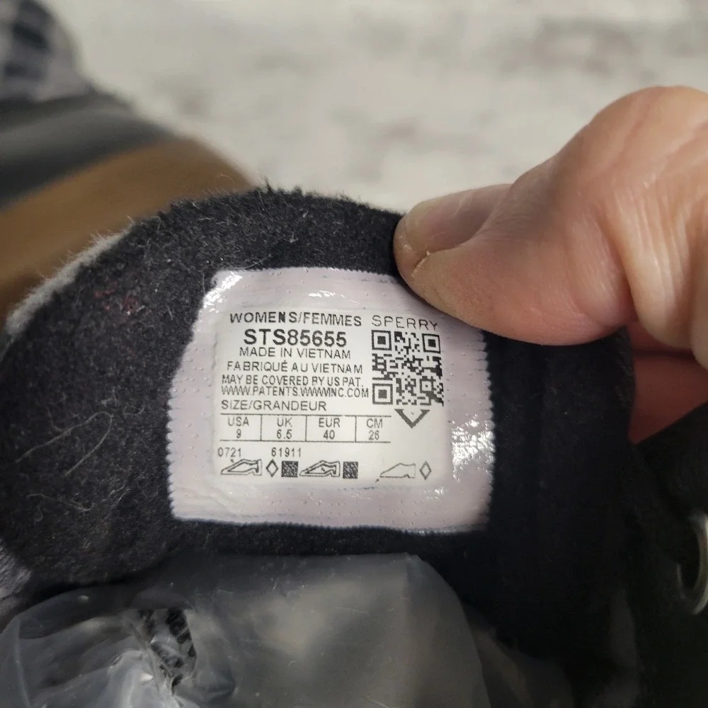 Sperry Saltwater Duck Boots Womens Black Grey Buffalo Plaid‎ Flannel